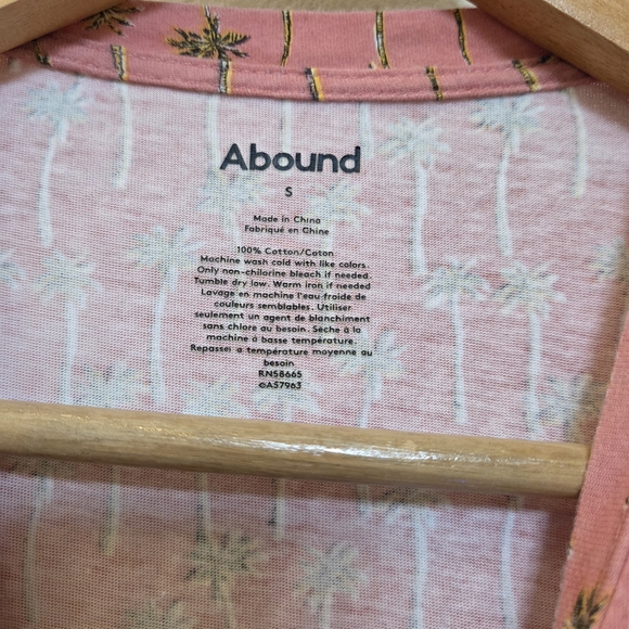 Aboubd Pink Palm Tree T-Shirt - Picture 2 of 3